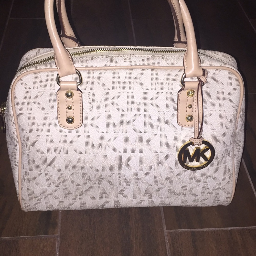 Micheal Kors Handbag